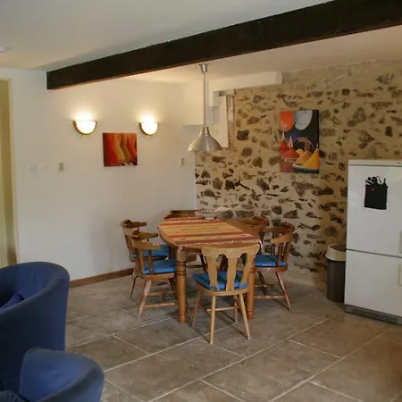 Le Petit Mas D'ile Bed & Breakfast *
