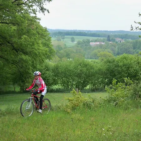 Couette-café Le Petit Mas D'ile Saint-Germain-de-Confolens